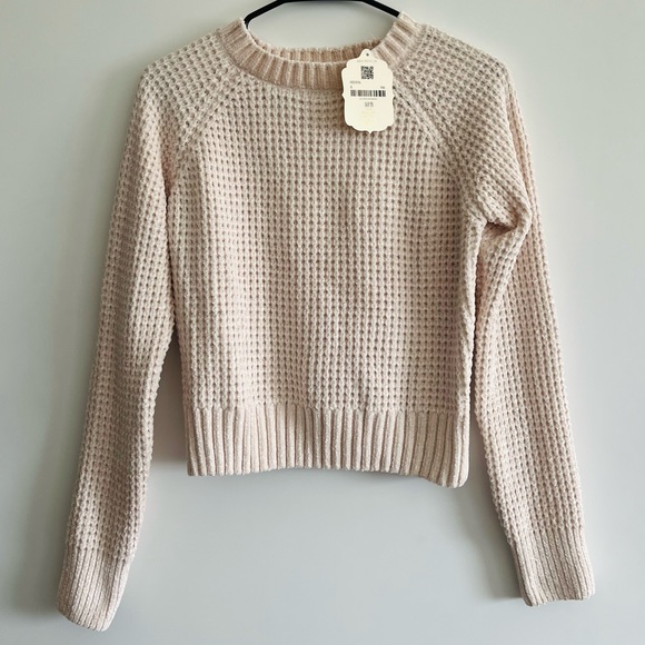Altar'd State Sweaters - 🤍 NWT Altar’d State cozy cream colored sweater, size XS